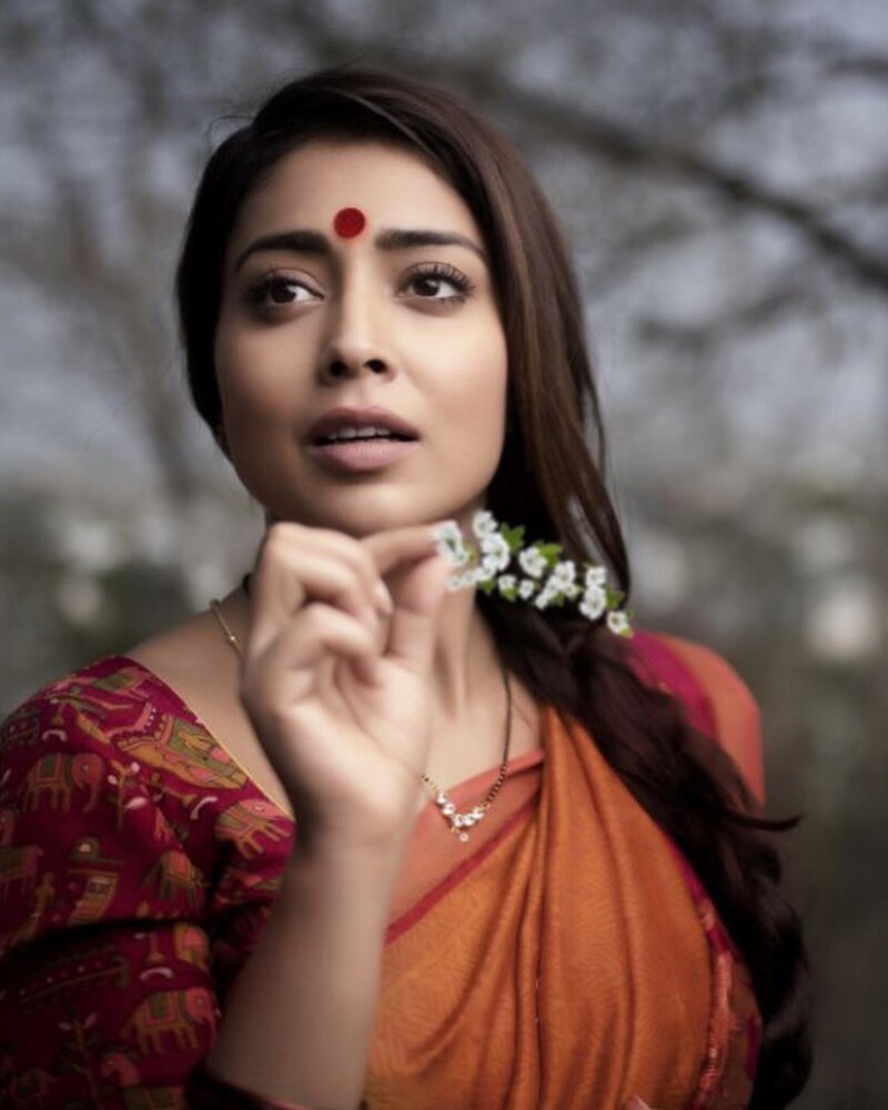 Shriya saran new clicks close up