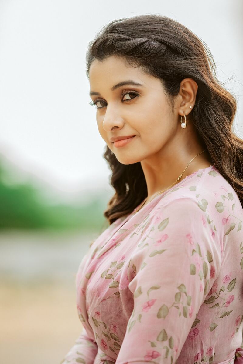 Pbs latest photoshoot viral