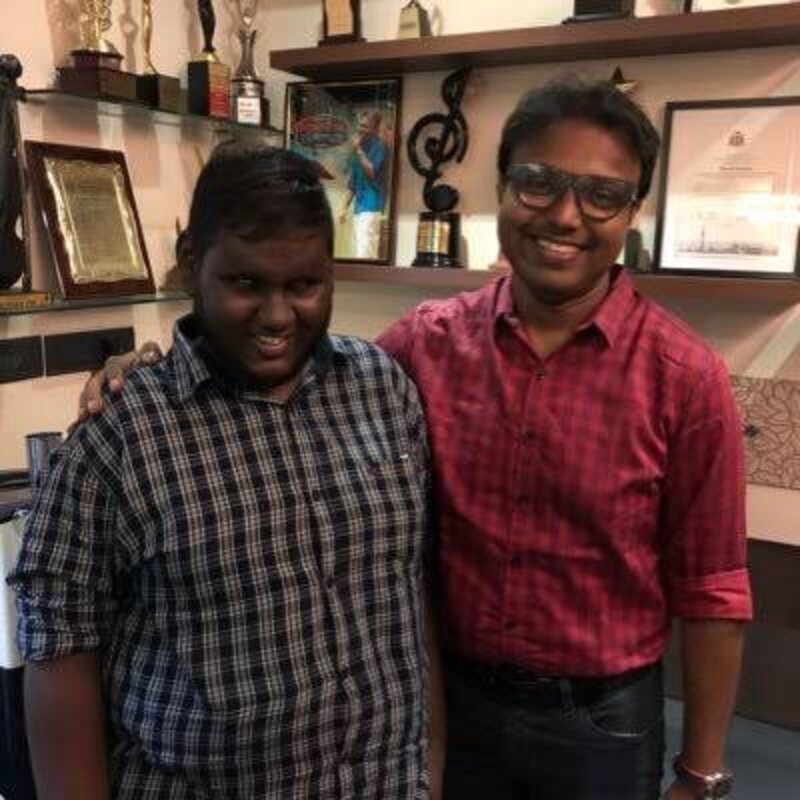 Thirumoorthi playing piano video viral