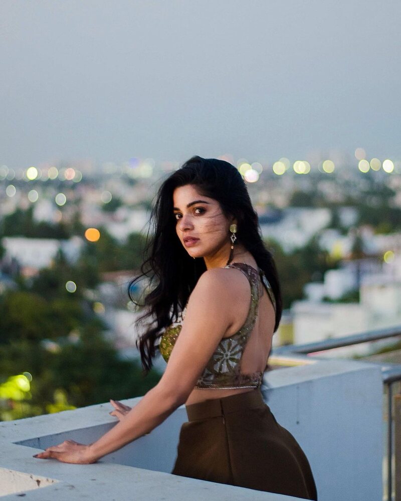 Divya bharathi new hot