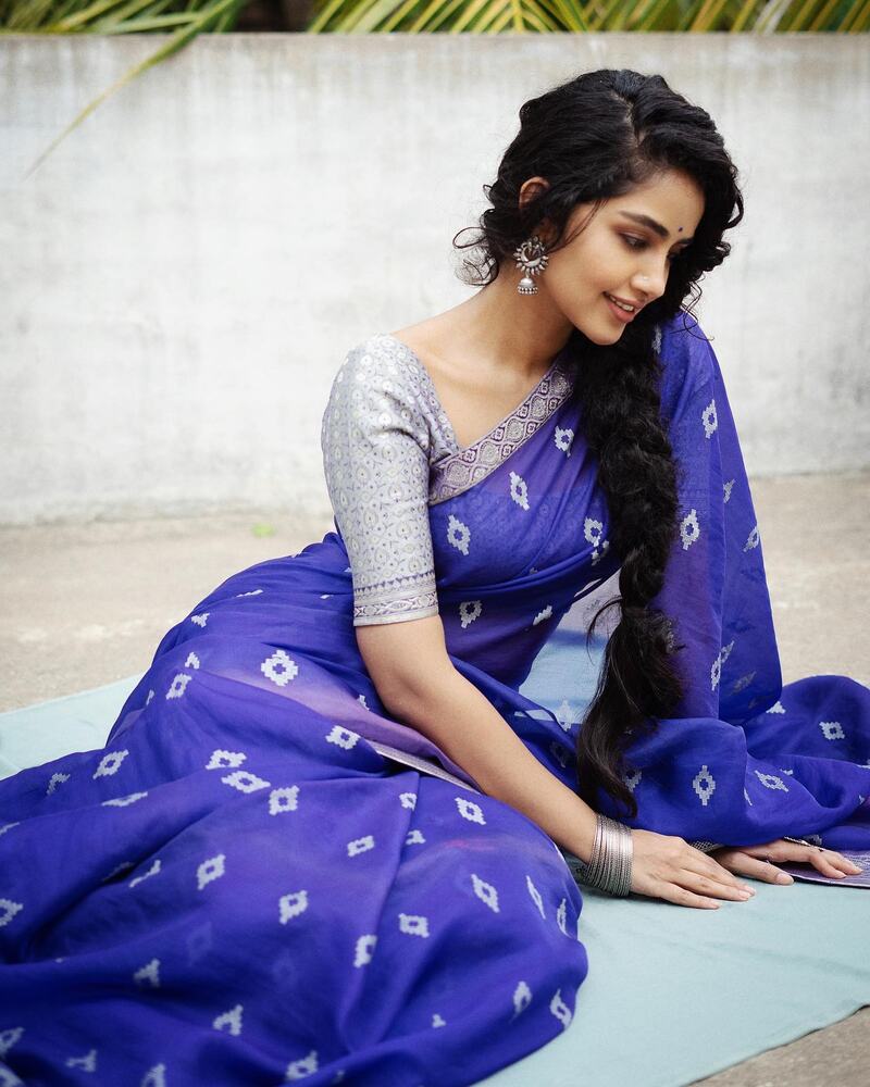 Anupama shape hot new