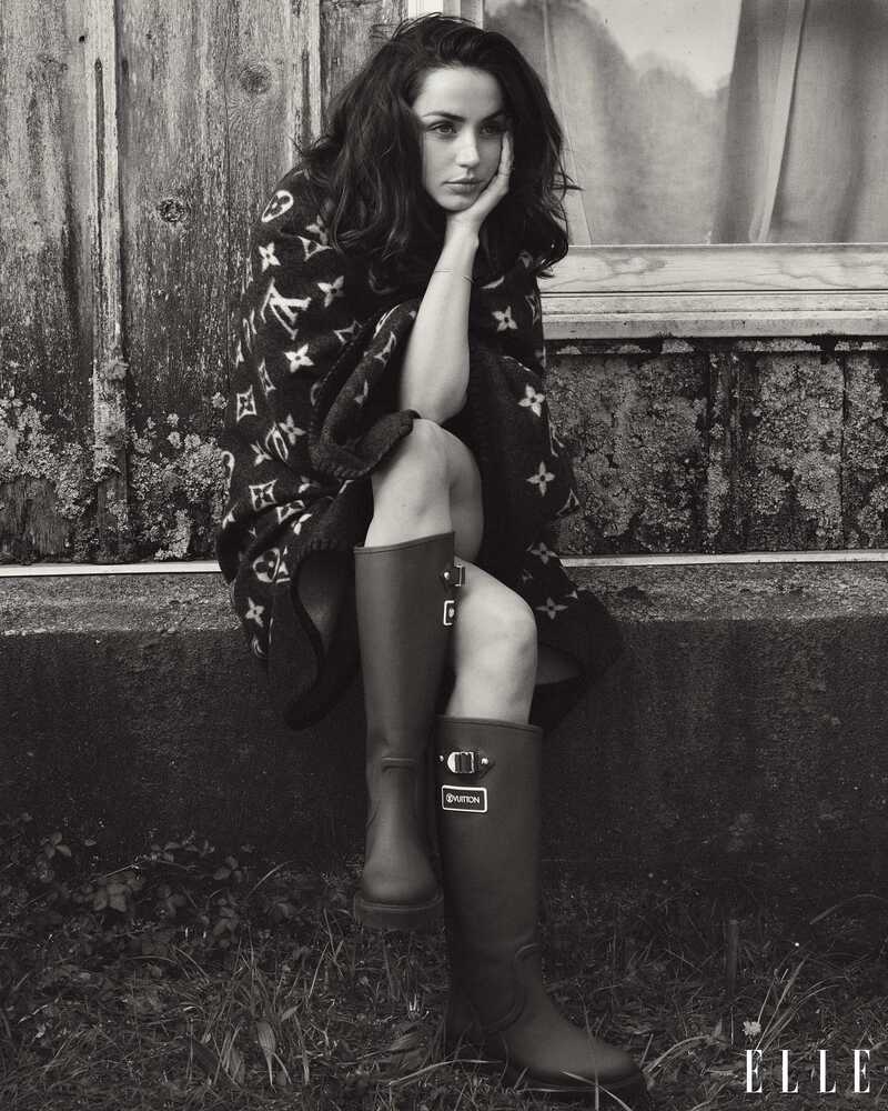 Dhanush ana de armas latest photos viral