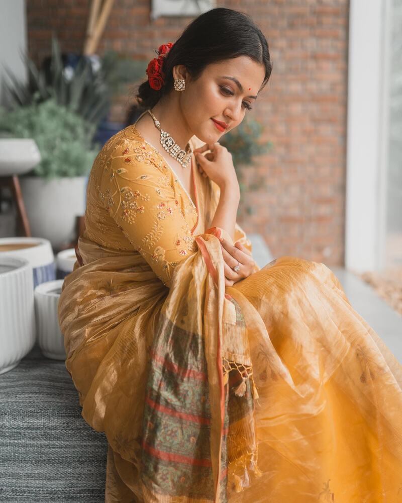 Aparna das new hot