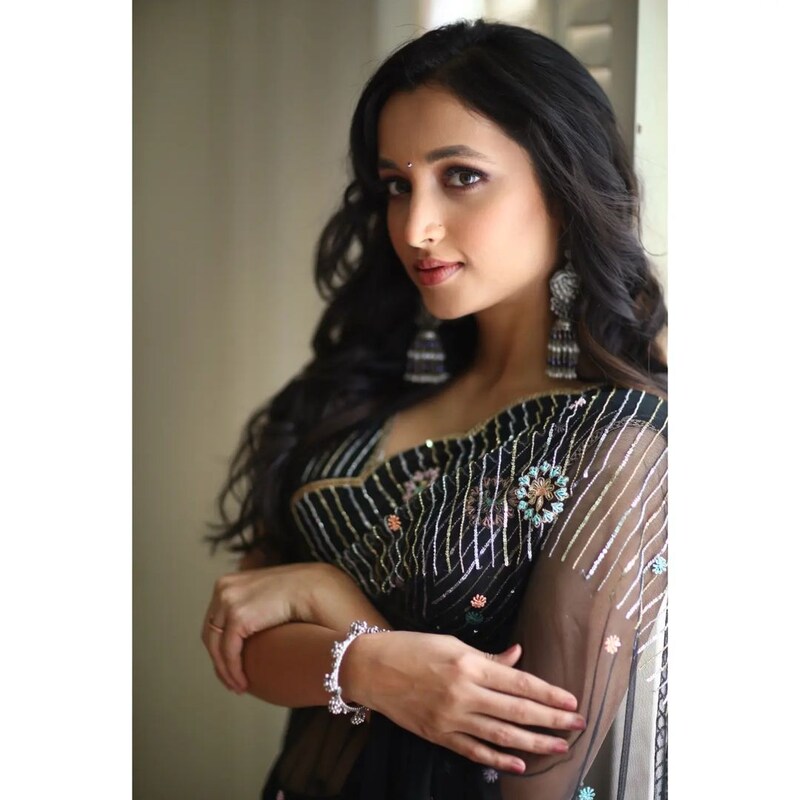 Srinidhi shetty new hot