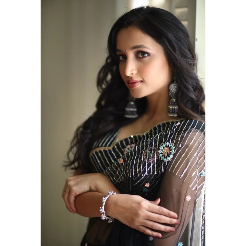 Srinidhi shetty new hot