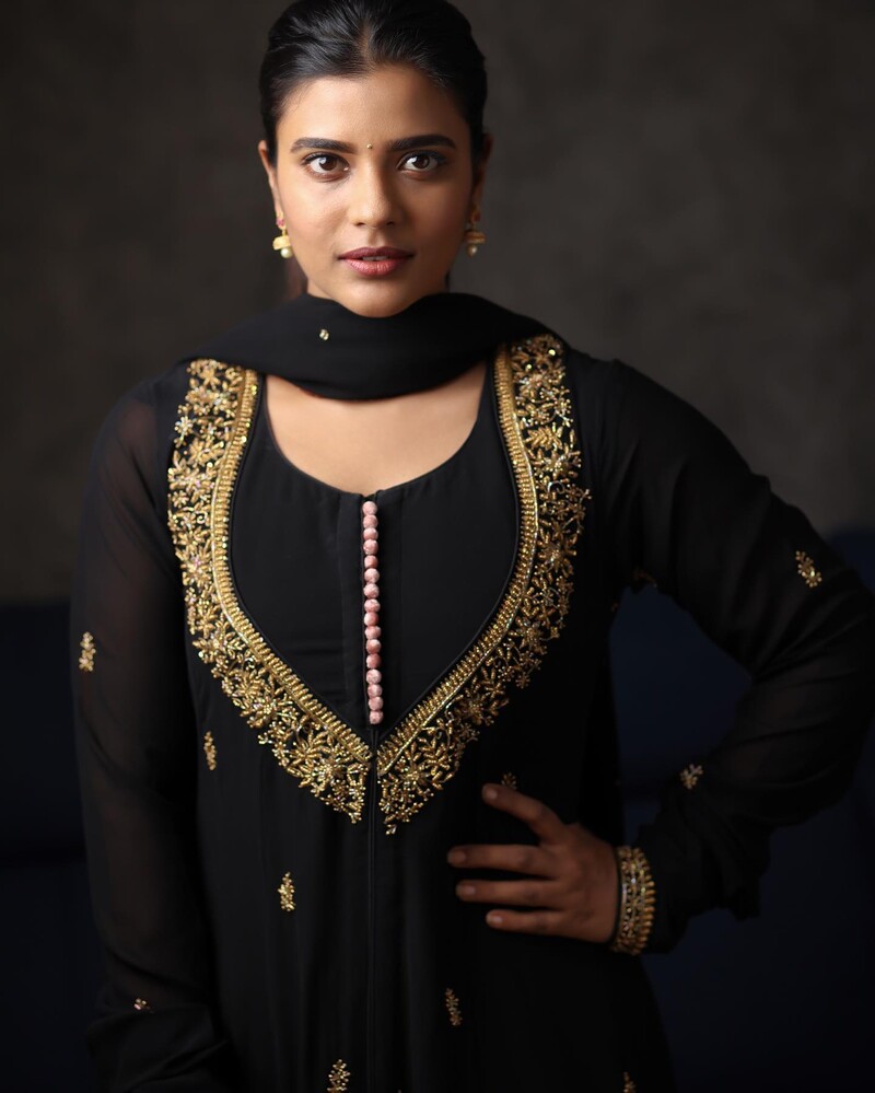 Aishwarya rajesh new beach