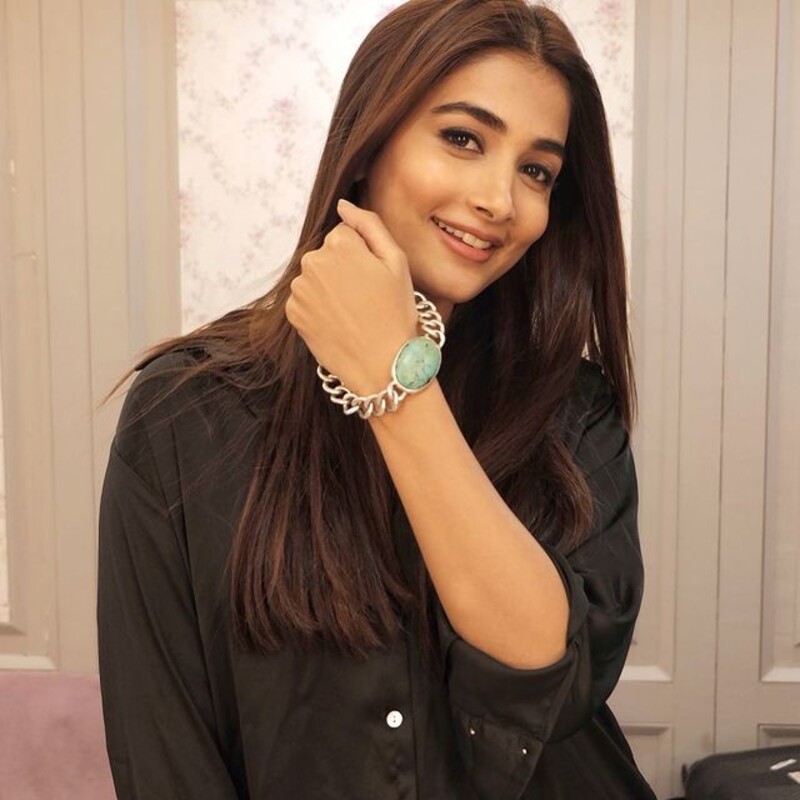 Pooja hegde new hot