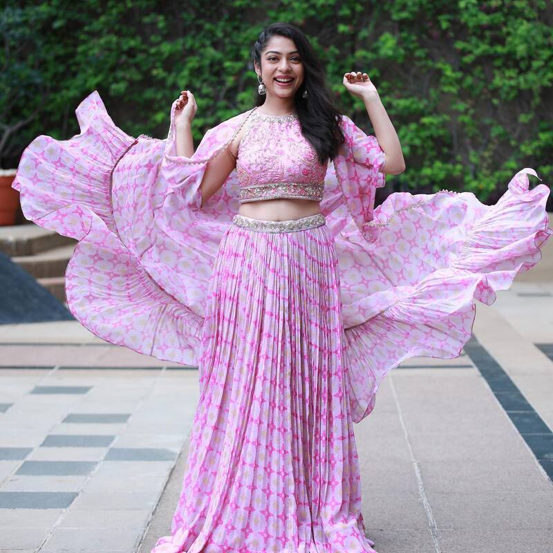 Varsha bollamma new hot