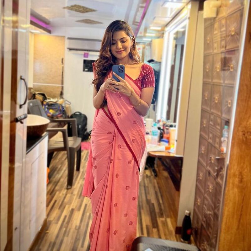 Aathmika tamil new saree