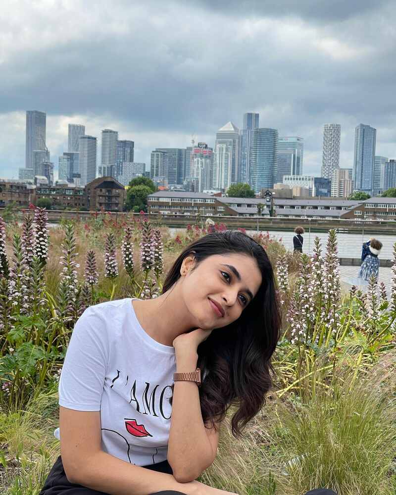 Priyanka mohan new clicks