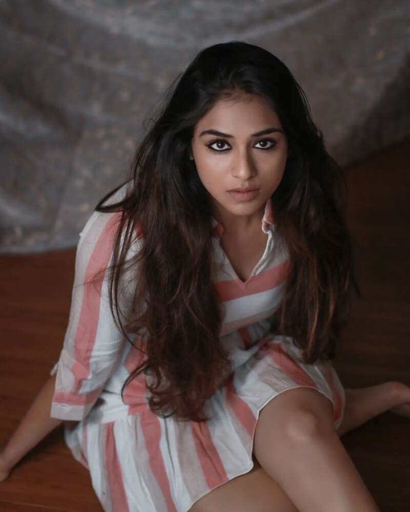 Indhuja tamil new clicks