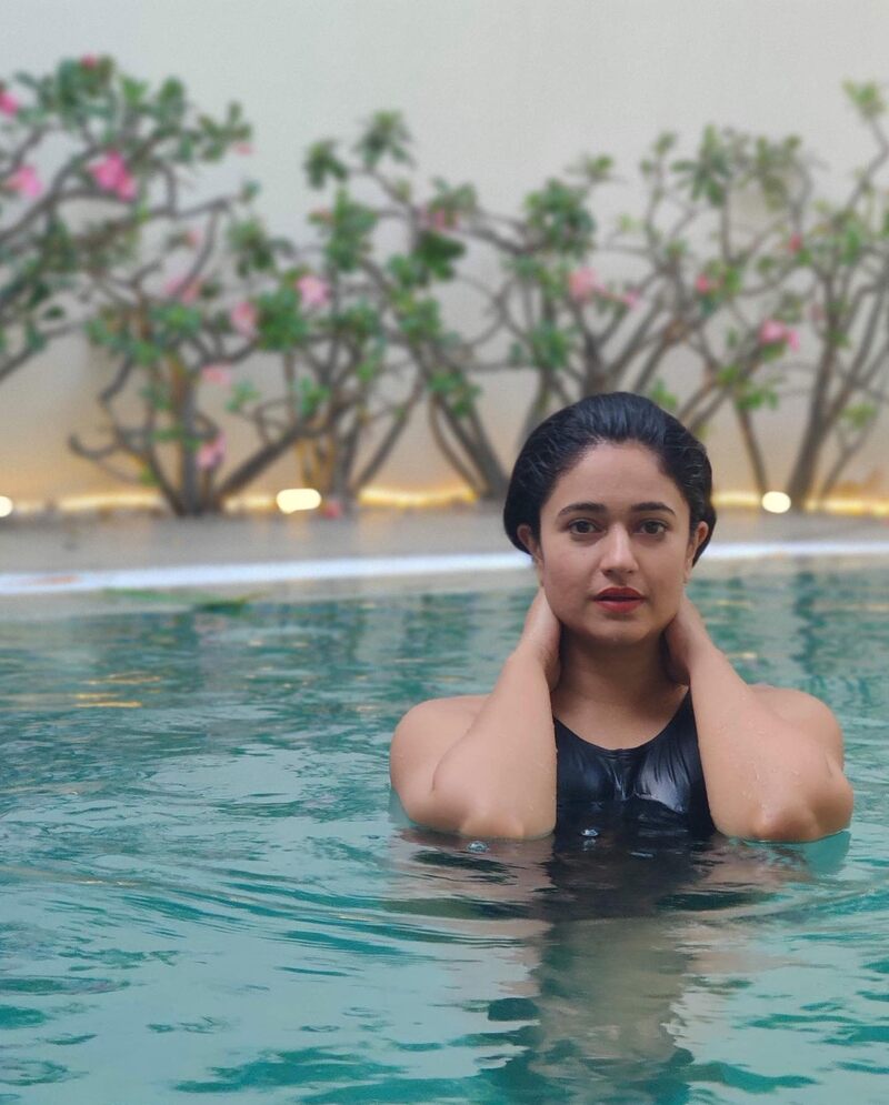 Poonam bajwa new hot