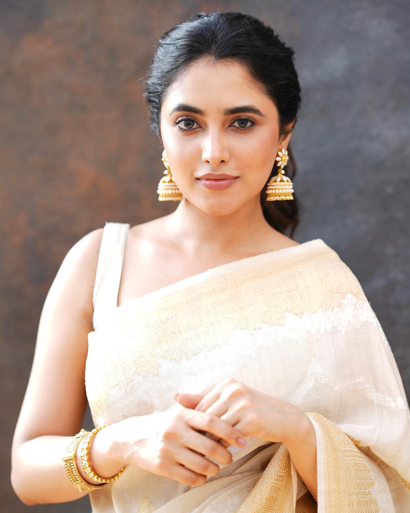 Priyanka mohan new hot photoshoot latest