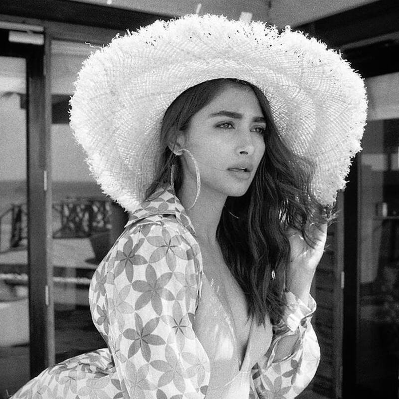 Pooja hegde new hot video tight