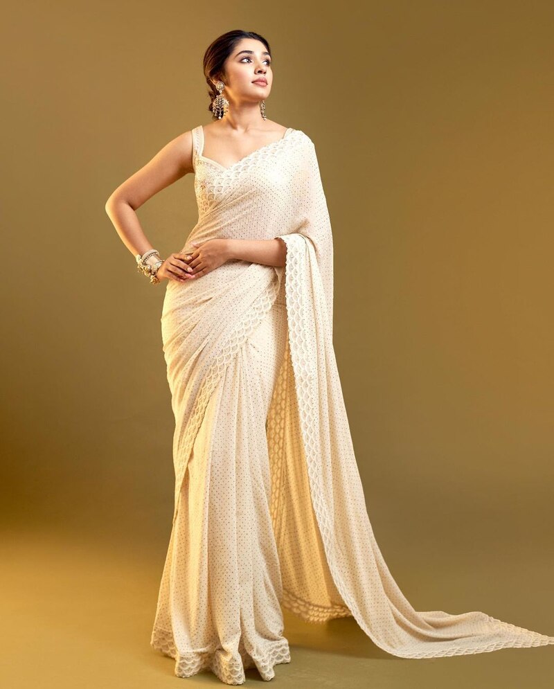 Krithi shetty new hot clicks saree
