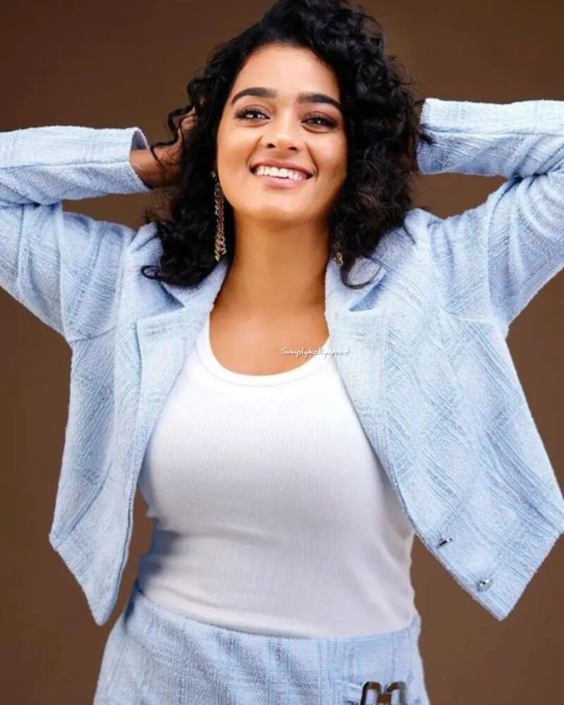 Gayathrie shankar new hot clicks vikram