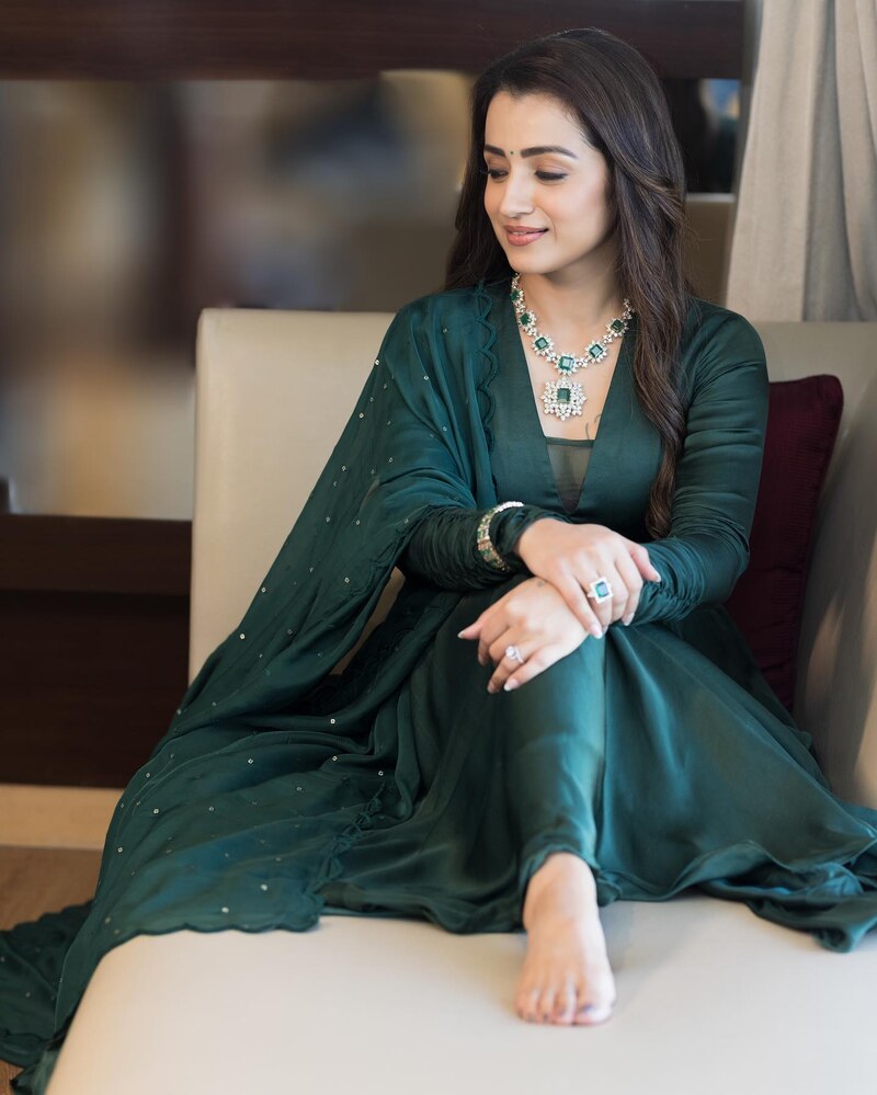 Trisha tamil new hot