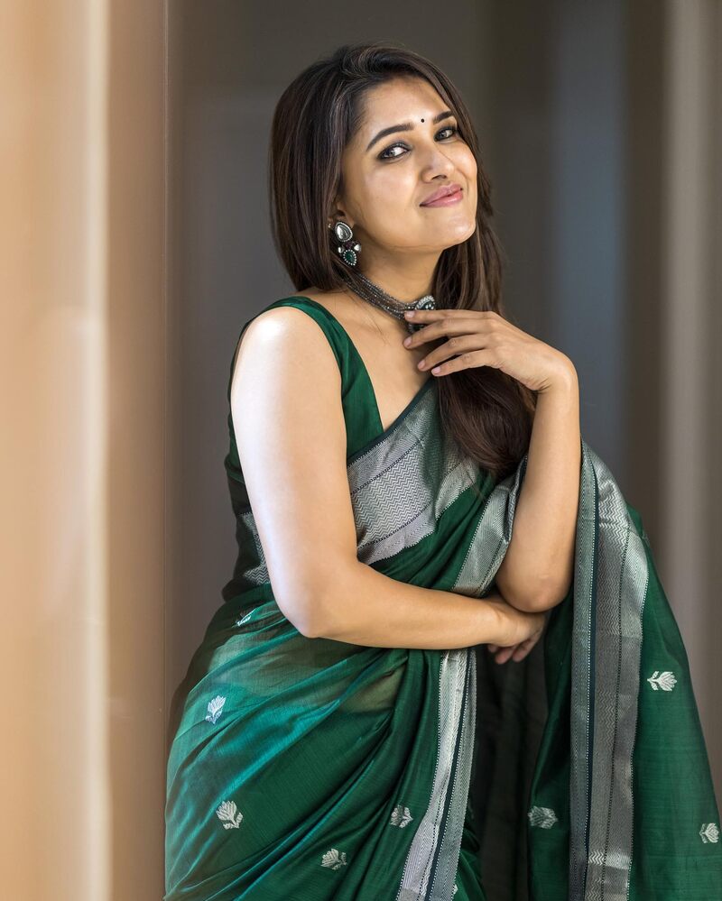 Vani bhojan new hot