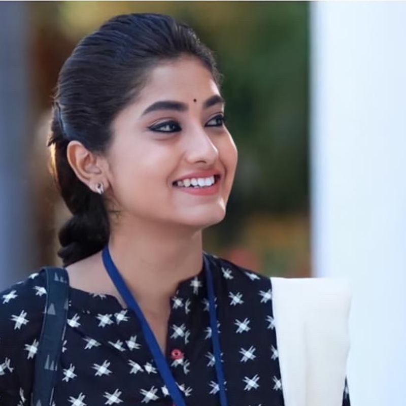Priyanka vijaytv new kaatrukkenna veli hot