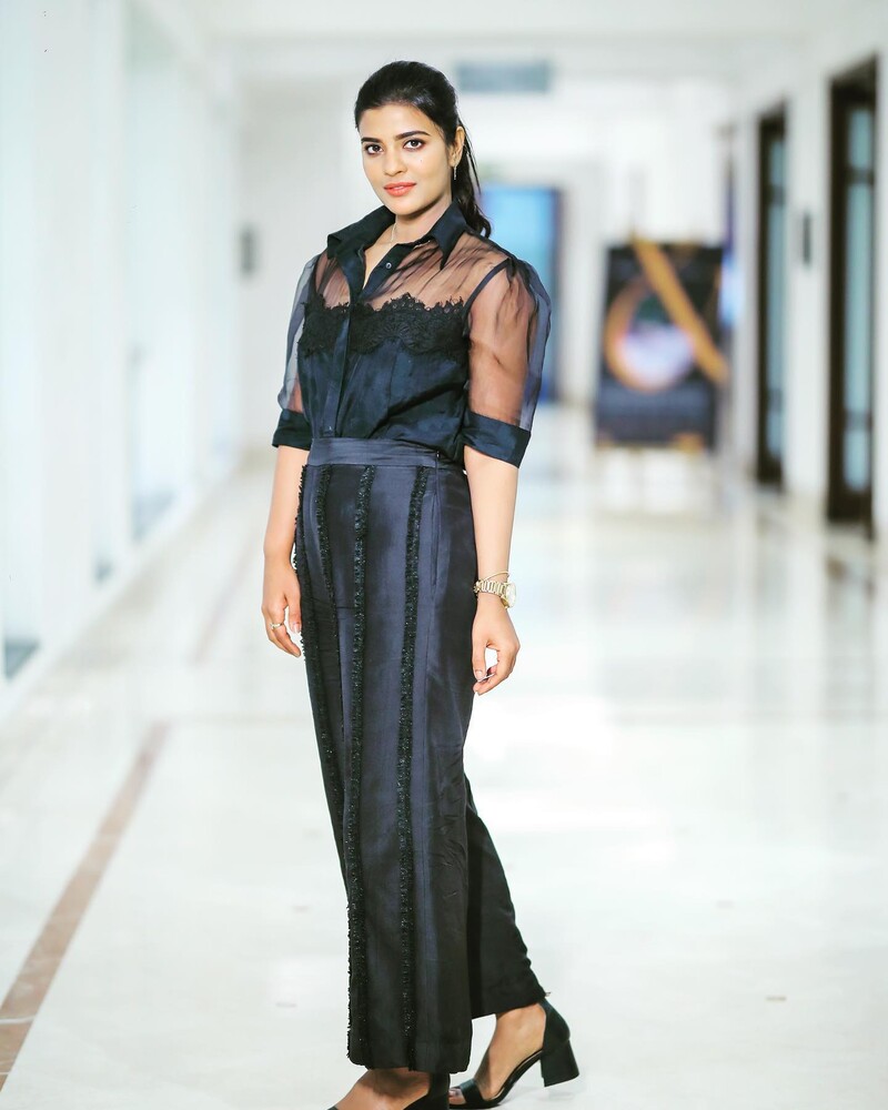 Aishwarya rajesh new hot actress tamil