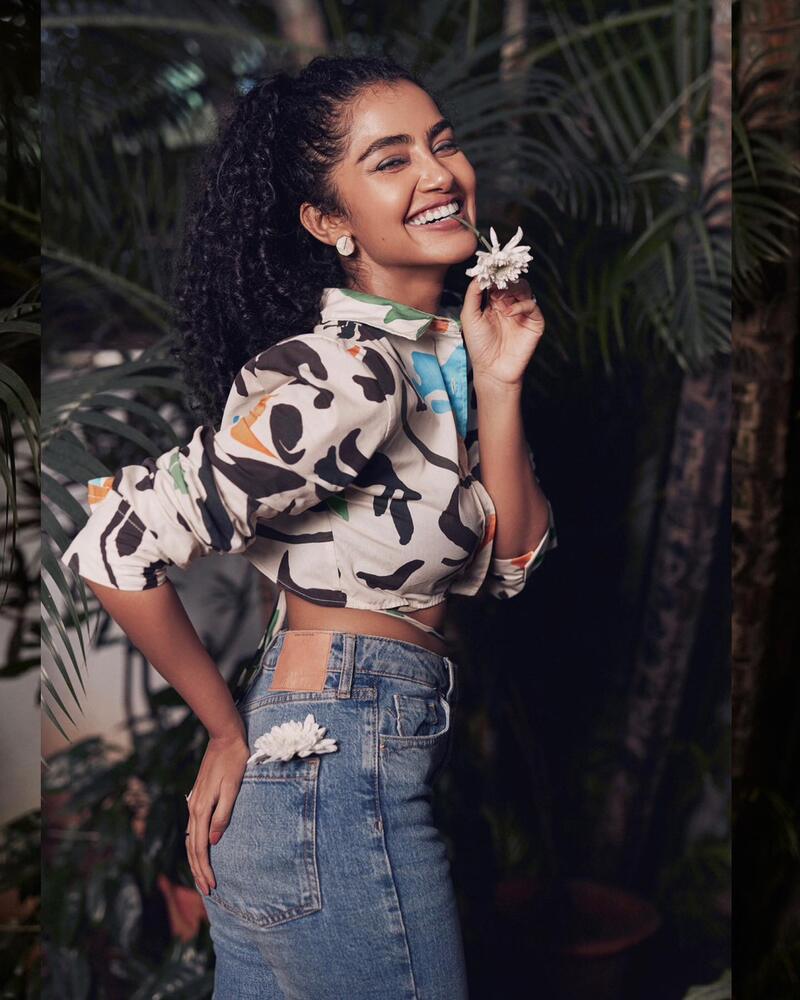 Anupama parameswaran new hot