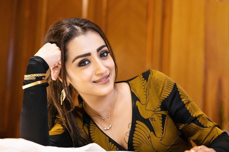 Trisha hotclicks new latest