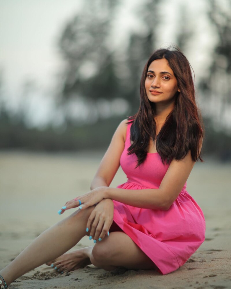 Losliya biggboss new hot