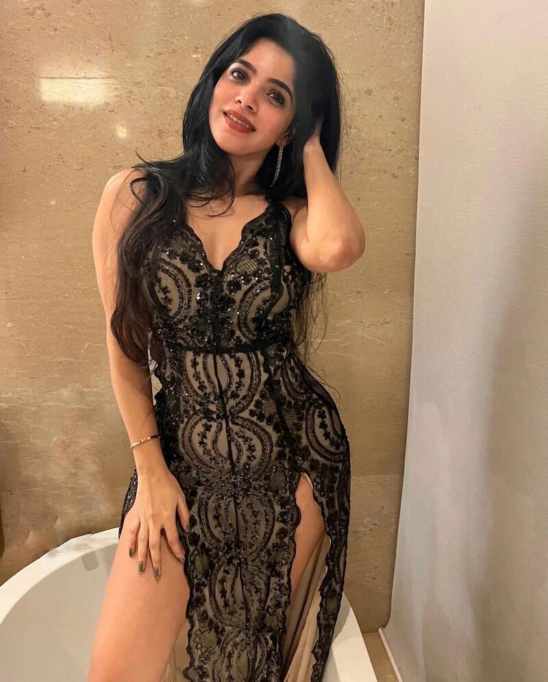 Divyabharathi tamil new hot