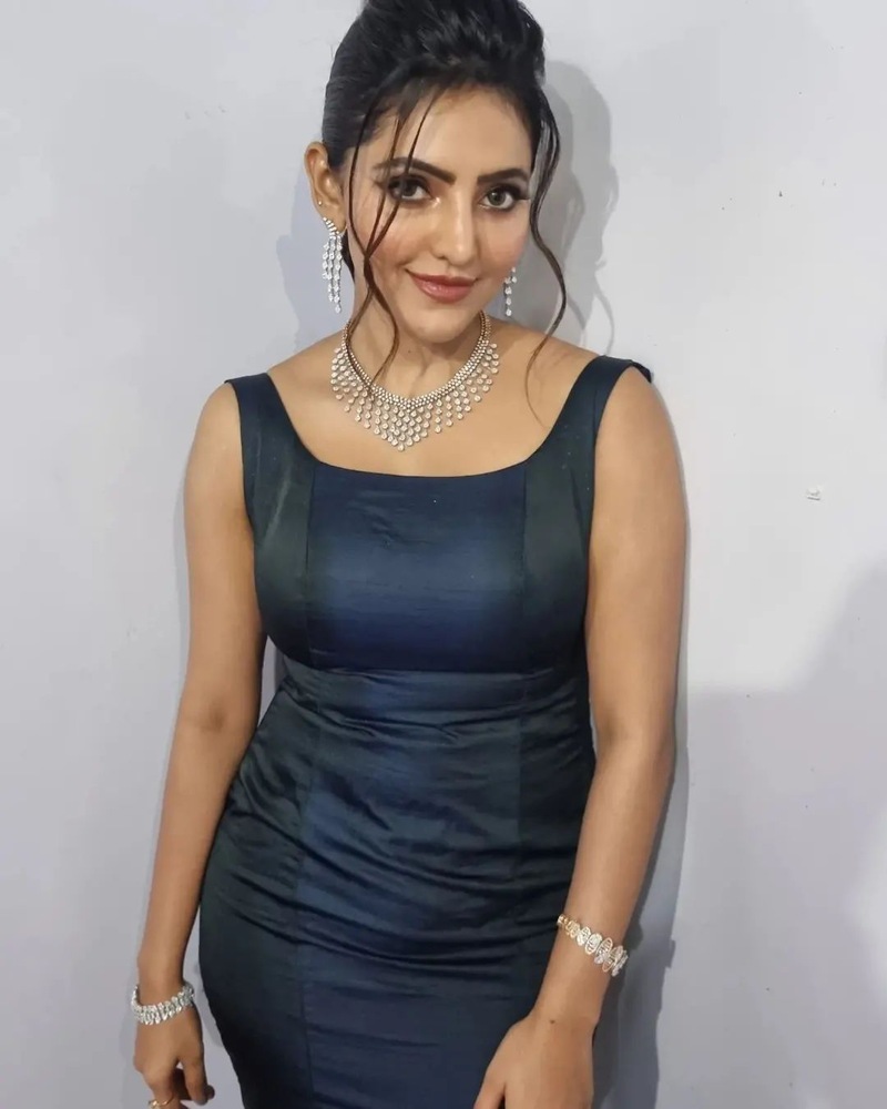 Athulyaravi hot new clicks
