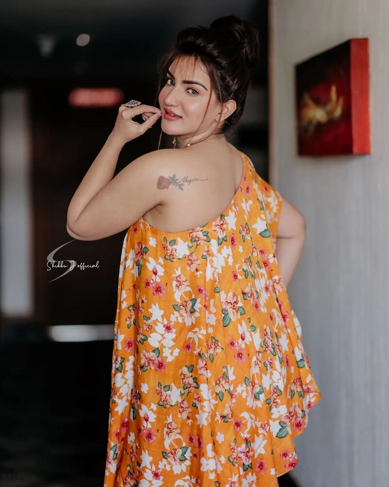 Honeyrose actress new hot