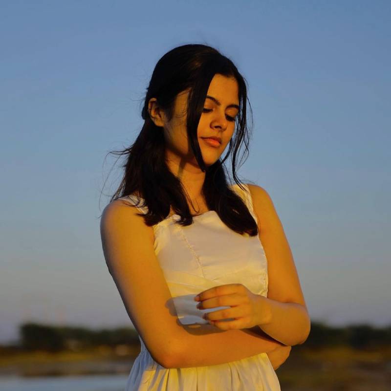 Vadhanthi veloni latest photo viral