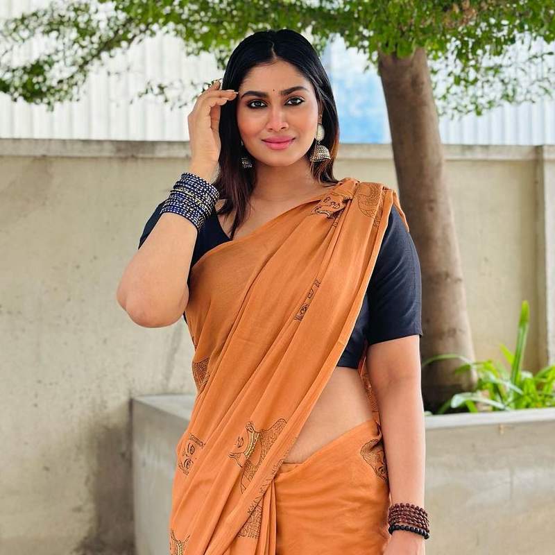 Shivani latest clicks viral
