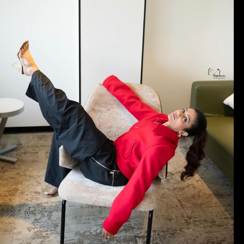 Priyamani latets clicks viral