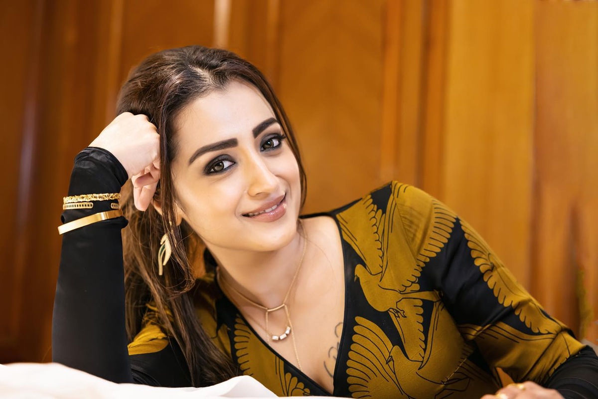 Trisha in bed photos viral clicks