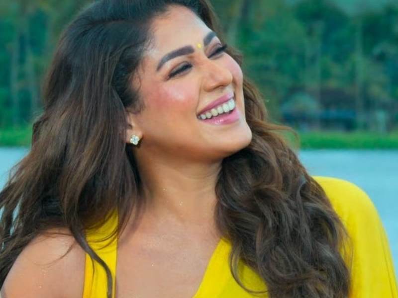 Nayanthara lady superstar in swmming dress