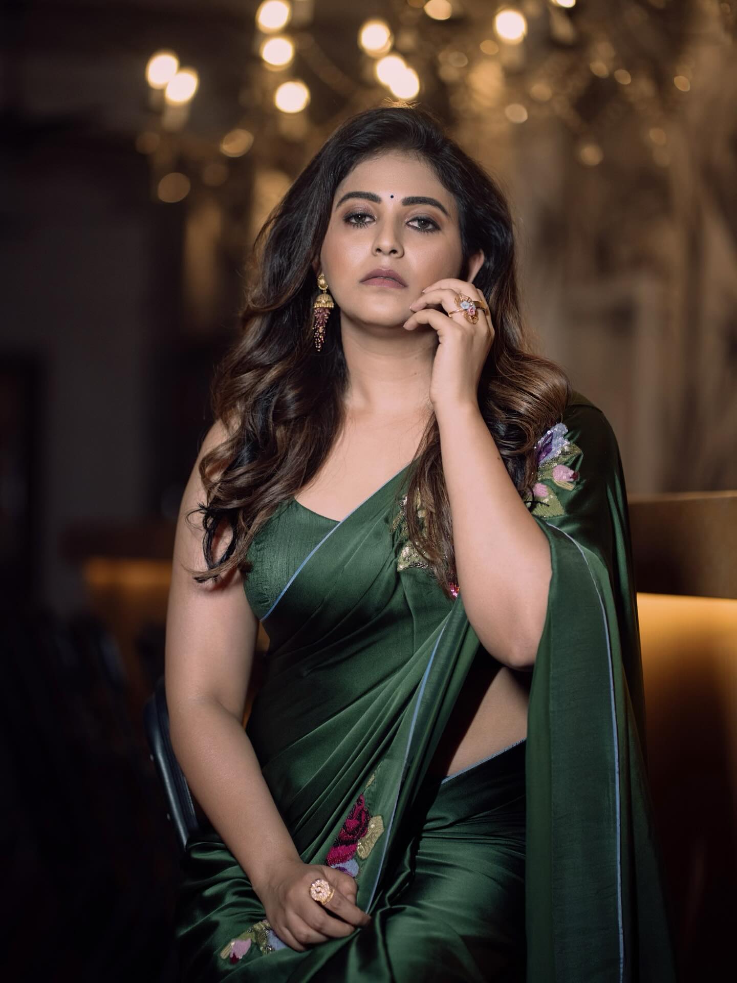 Anjali in saree clicks
