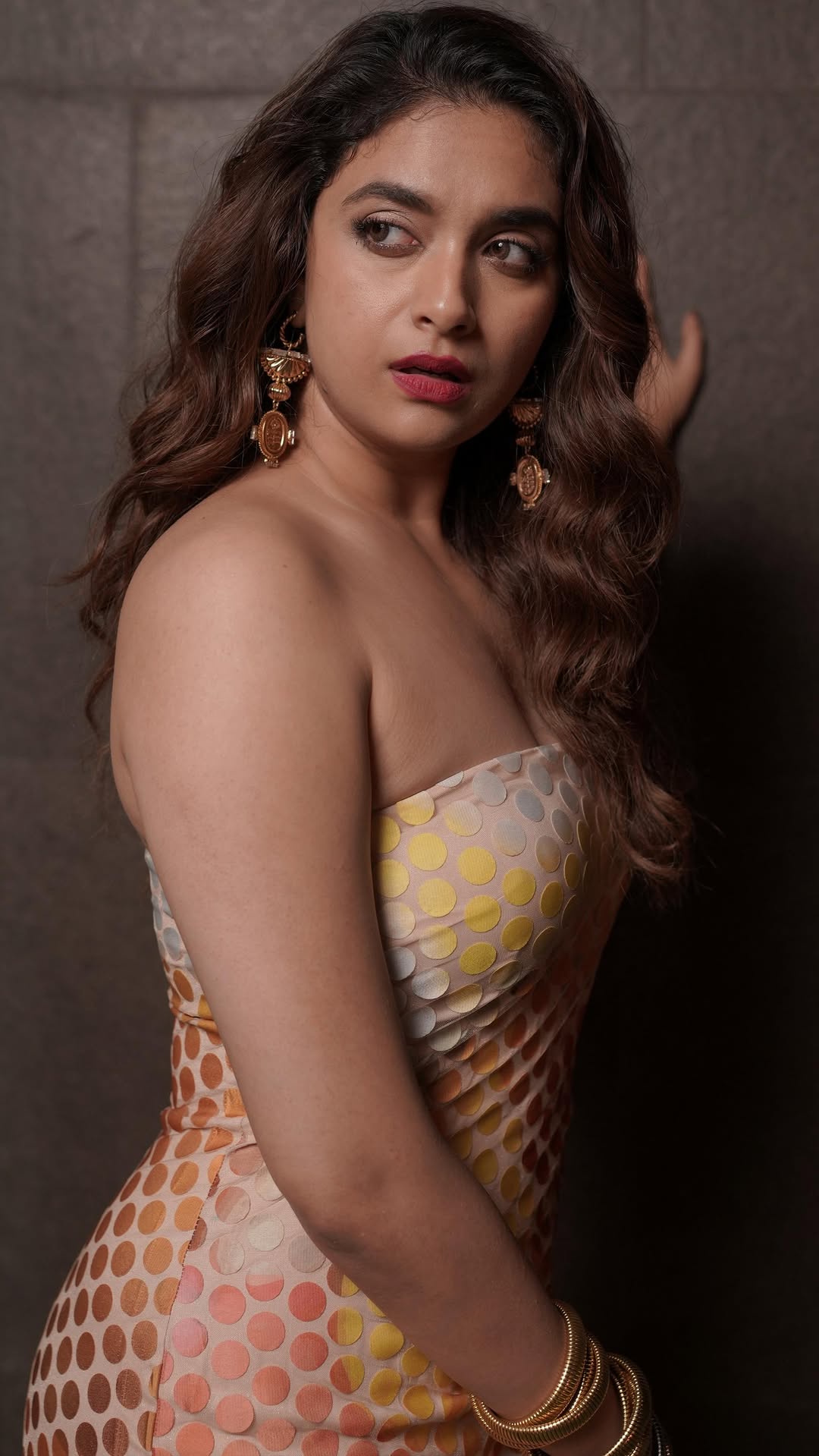 Keerthy suresh in paani poori challage