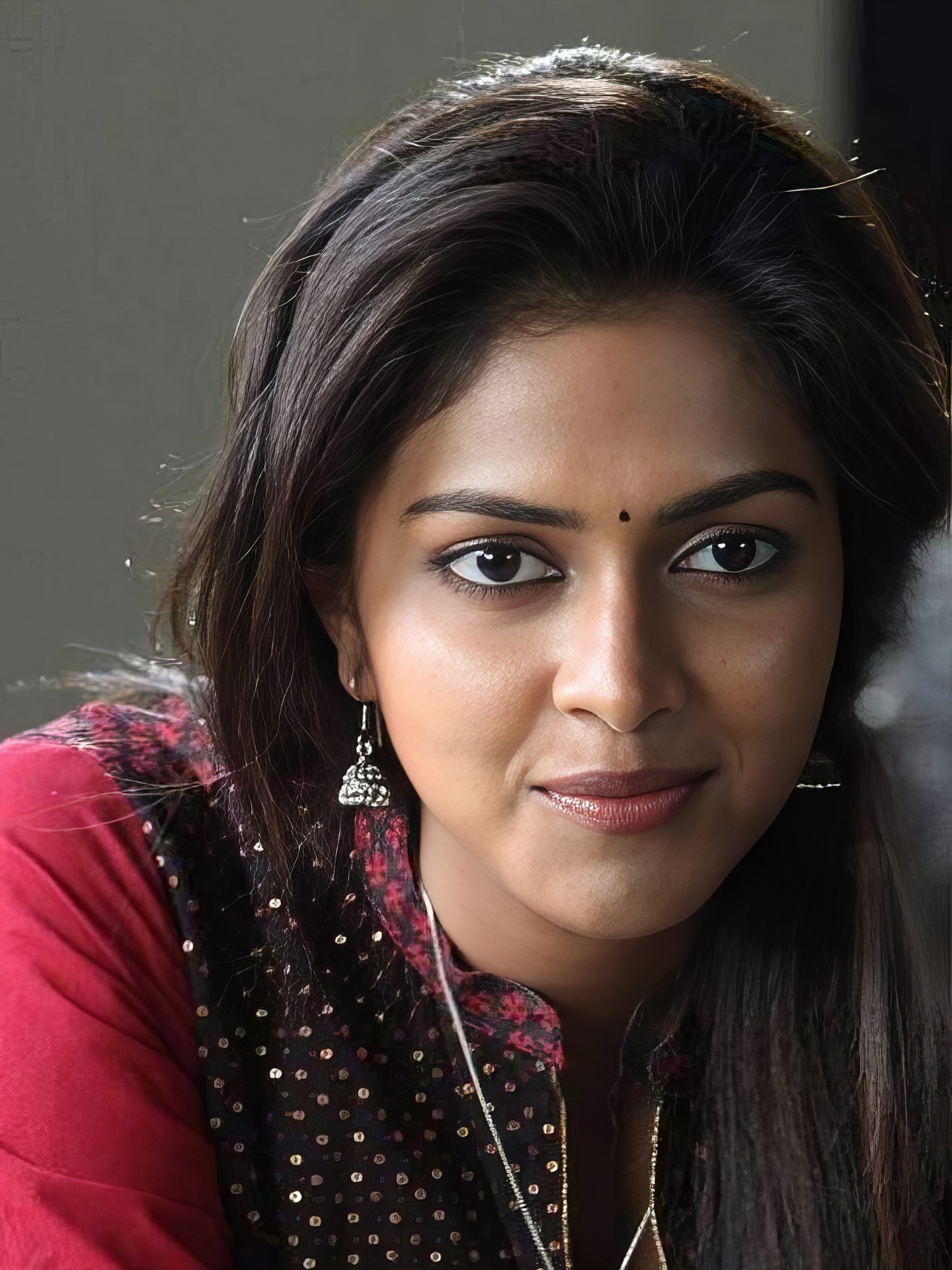Amala paul new vedio in bollywood