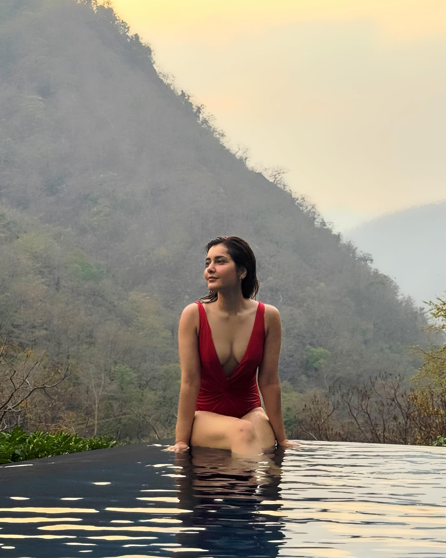 Raashi khanna new movie trailer