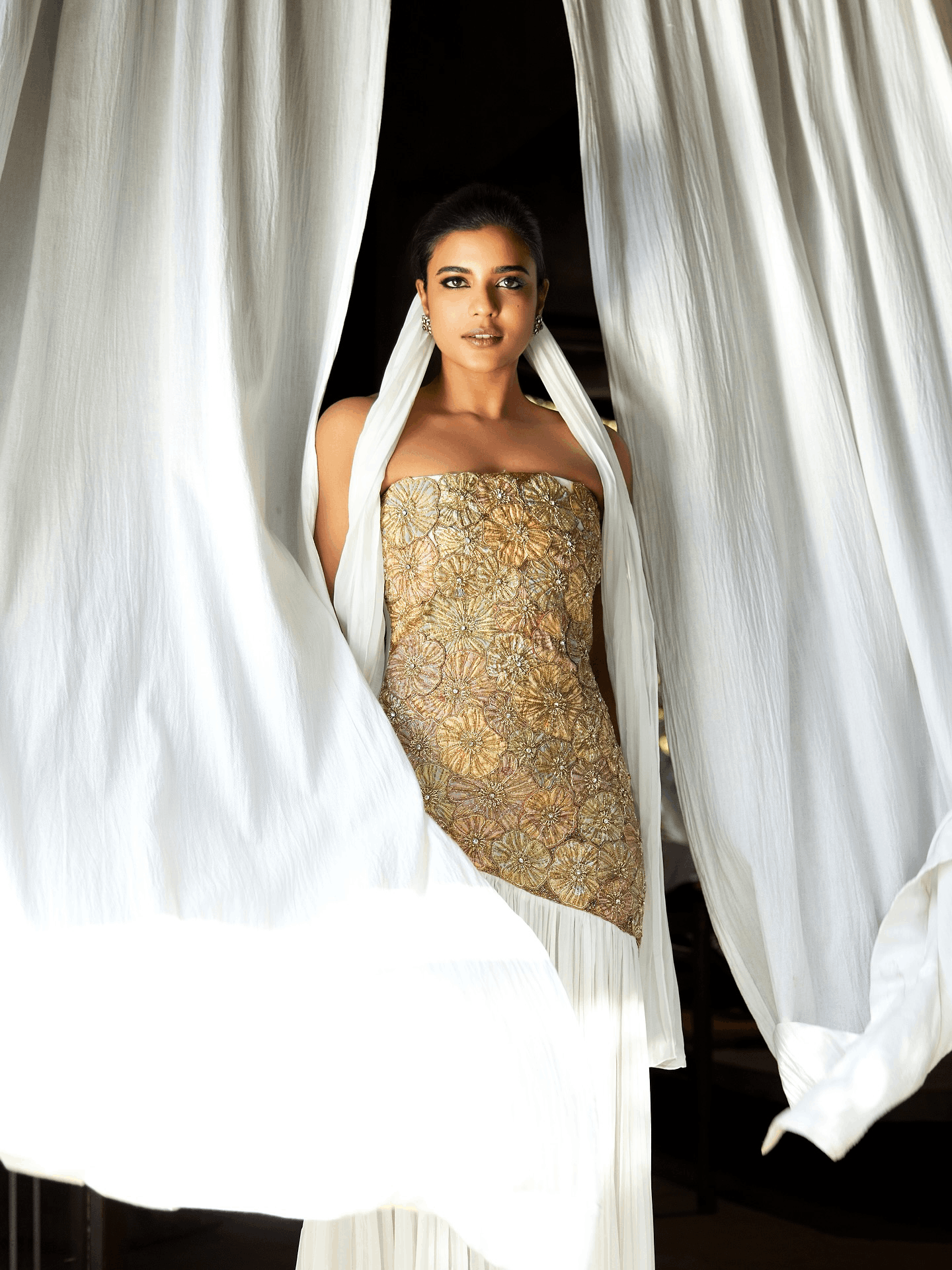 Aishwarya rajesh latest photoshoot trending looks