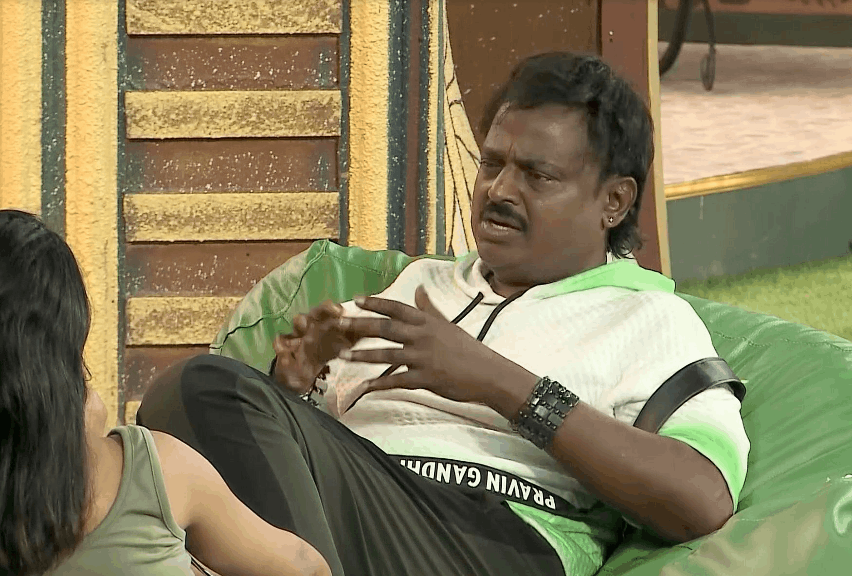 Bigg boss tamil 6 praveen gandhi aurora controversy