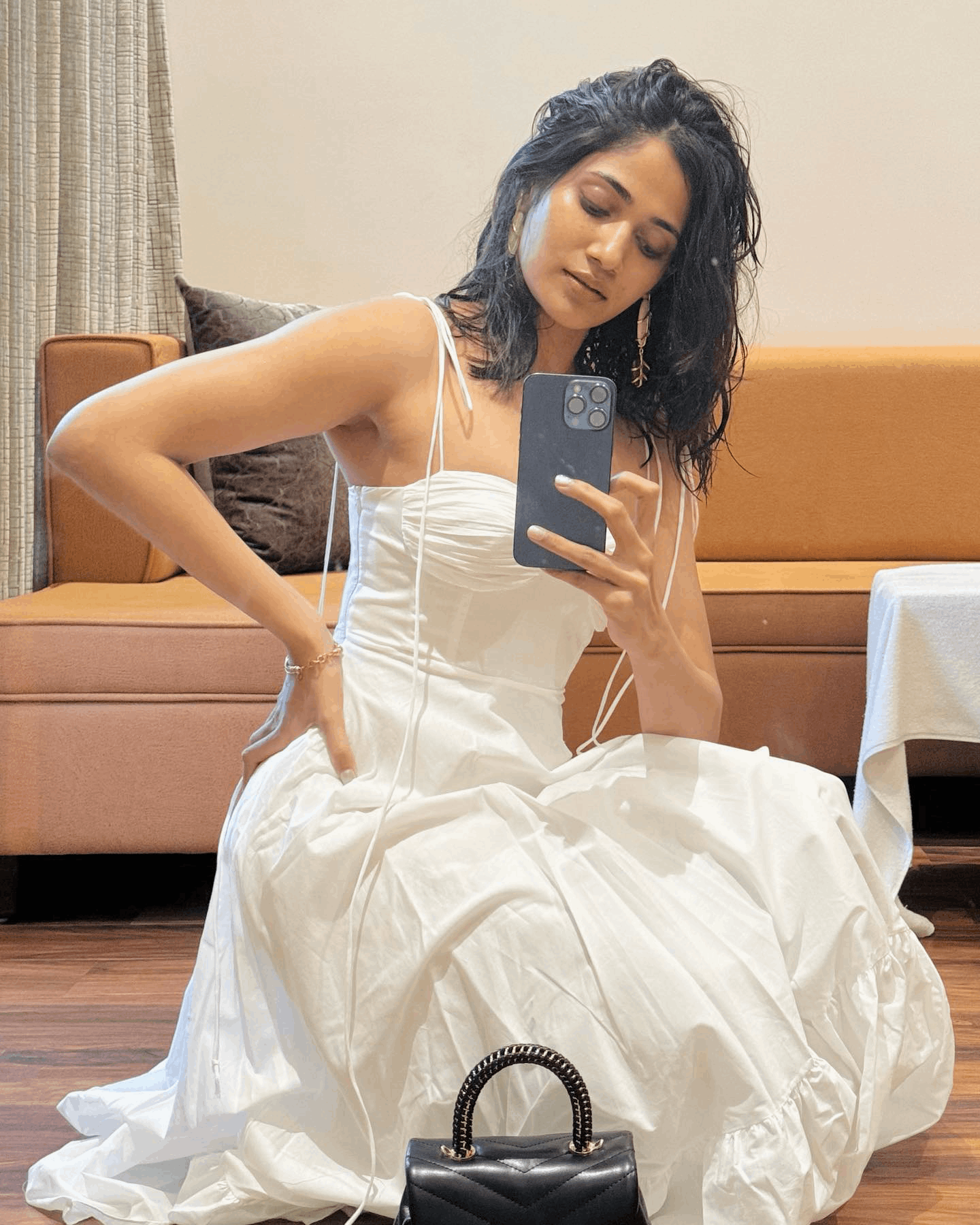 Losliya bigg boss tamil actress workout video trending