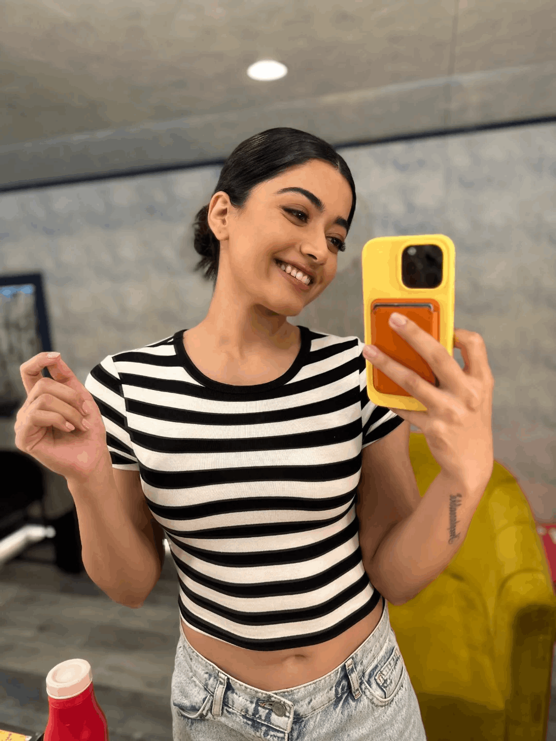 Rashmika mandanna malaika dance poison baby thamma music launch