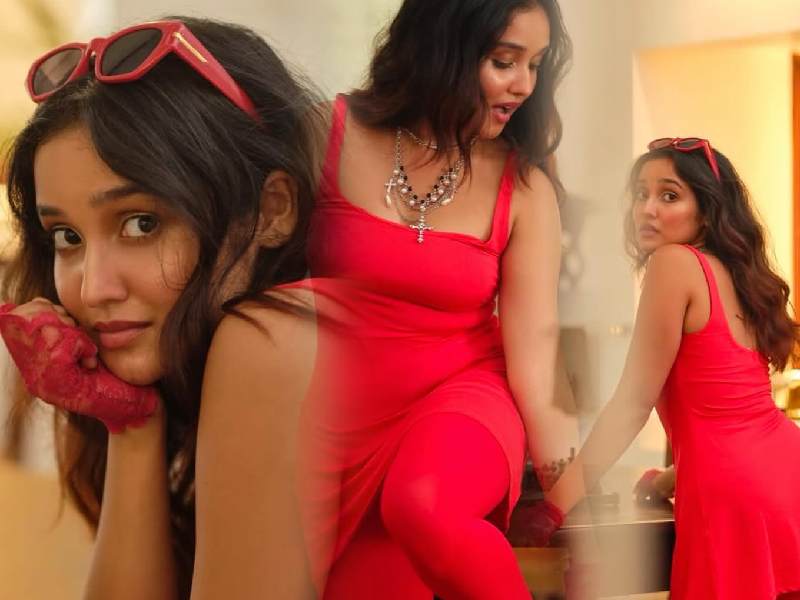 Anikha surendran tamil malayalam heroine beach photo ajith movie girl