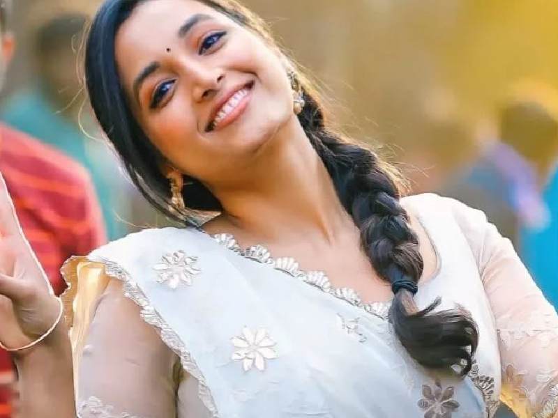 Srinidhi shetty miss supranational kgf heroine modelling photos viral