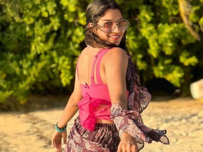 Bali swasika tamil actress holiday