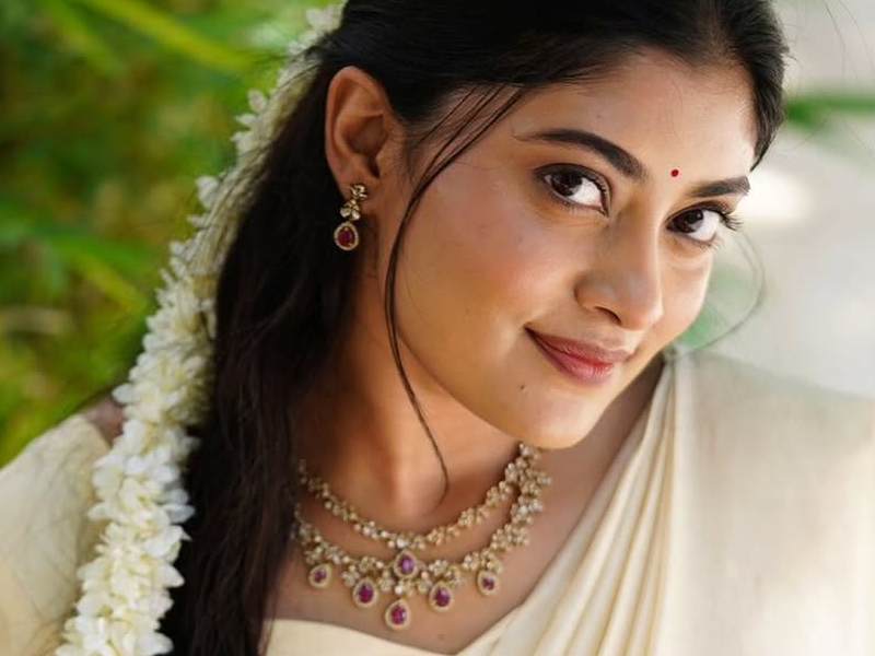 Ammu abhirami hey hudia song trending tamil telugu actress