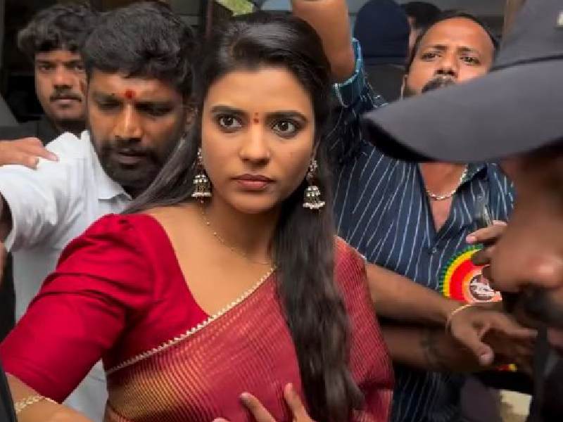 Aishwarya rajesh viral dance performance on stage