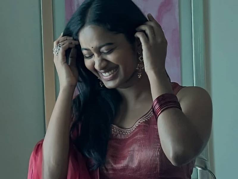 Brigida saga comeback tamil actress otha serupu awards