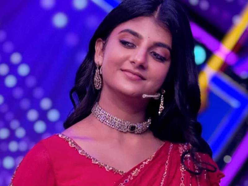 Gabriella charlton tamil actress biggboss movie debut